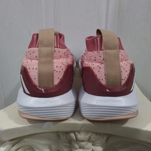 🆕Adidas RapidaRun 🏃Laceless Sneaker... - Picture 2 of 8